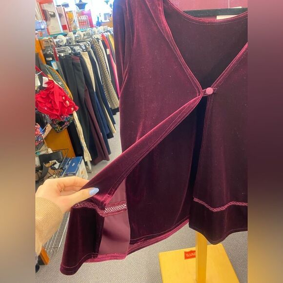 Always Caroline L purple top - Picture 4 of 5